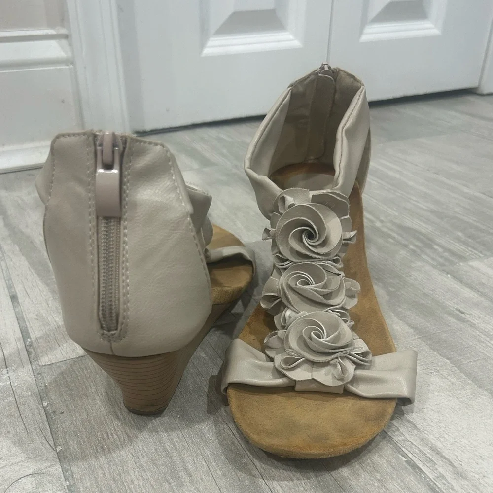 Patrizia Faux Leather Wedge Floral Textured Harlequin Sandals Size 41/US 10